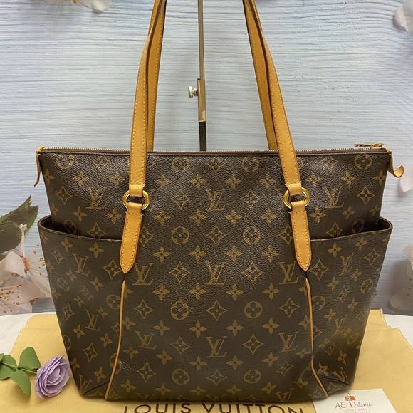 Totally MM Monogram Shoulder Purse Handbag (FL3181) - Picture 11 of 13